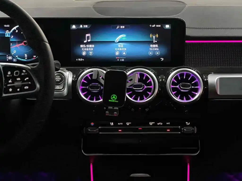 MERCEDES BENZ GLB 2022