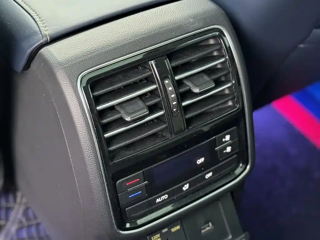 VOLKSWAGEN MAGOTAN 2017