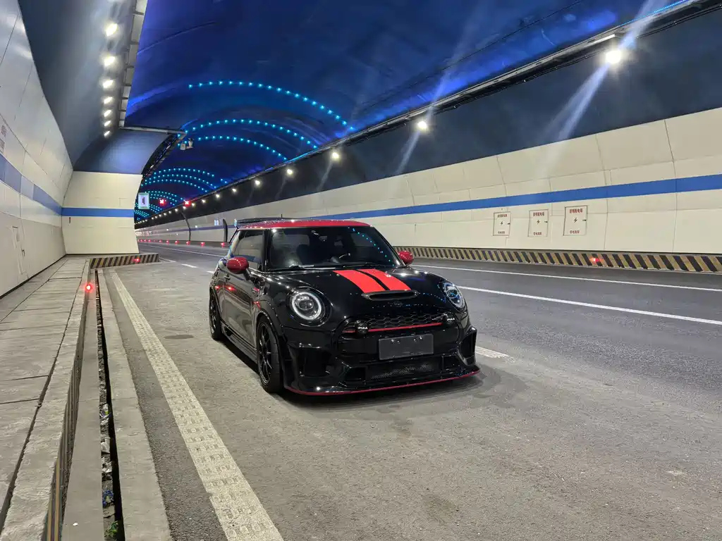 MINI JCW 2018