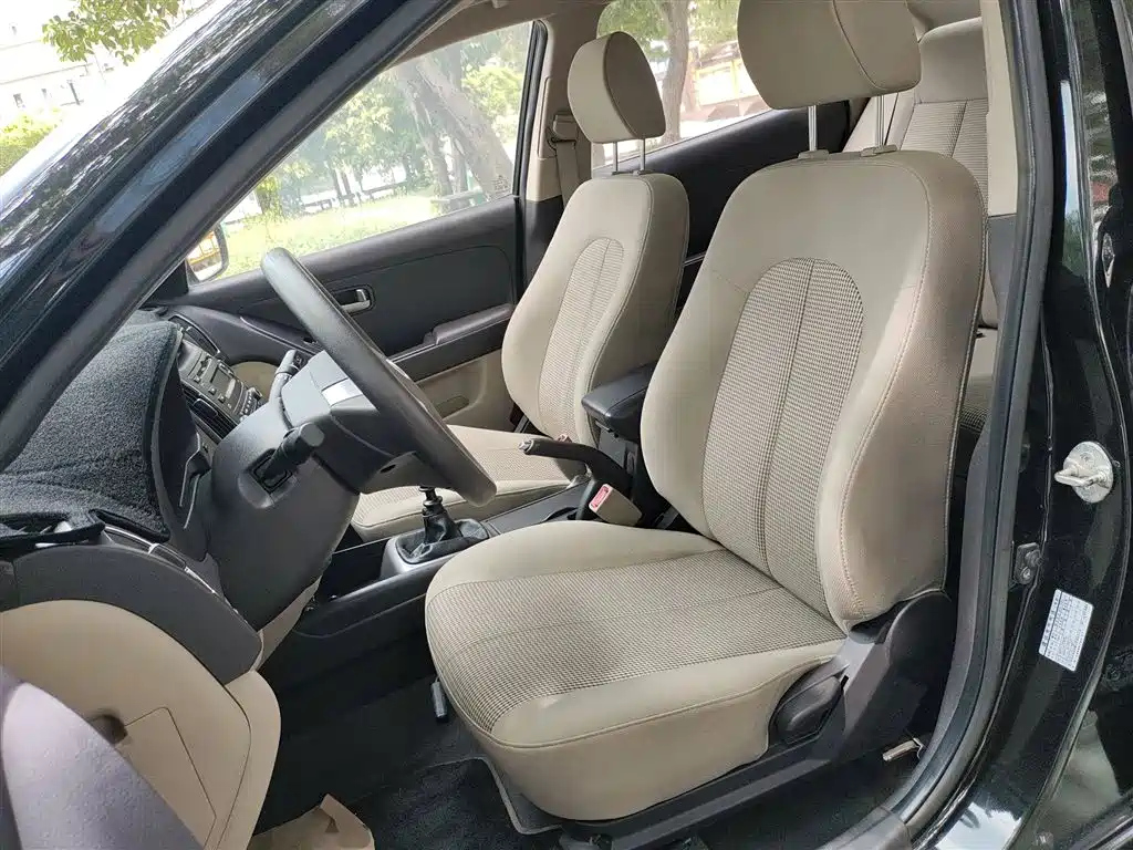 HYUNDAI CELESTA 2011
