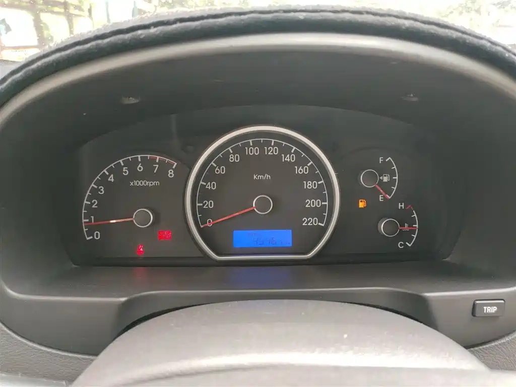 HYUNDAI CELESTA 2011