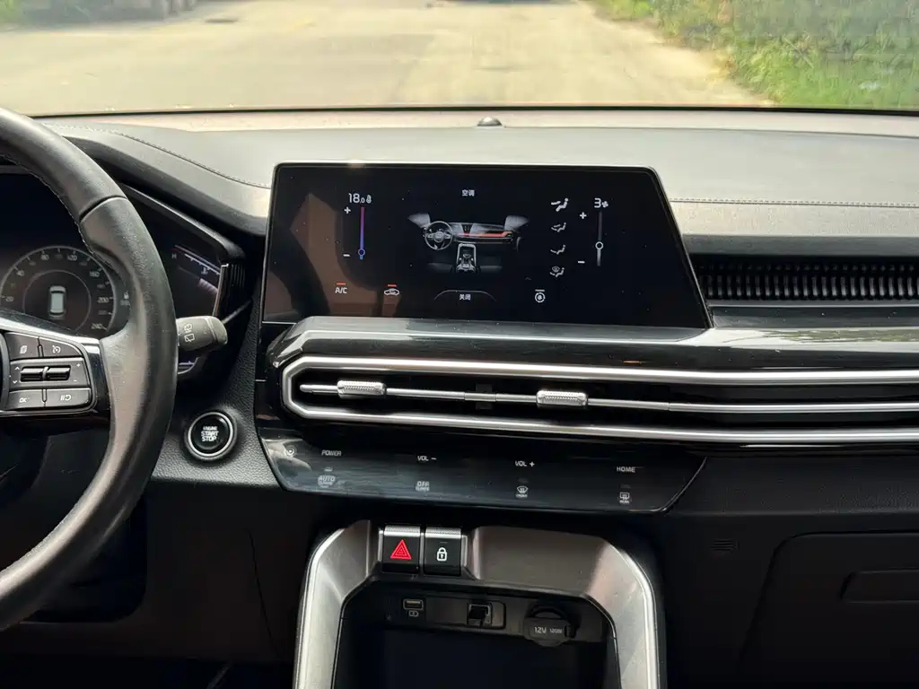 KIA SPORTAGE 2021
