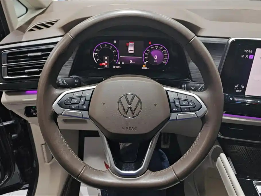 VOLKSWAGEN VILORAN 2023