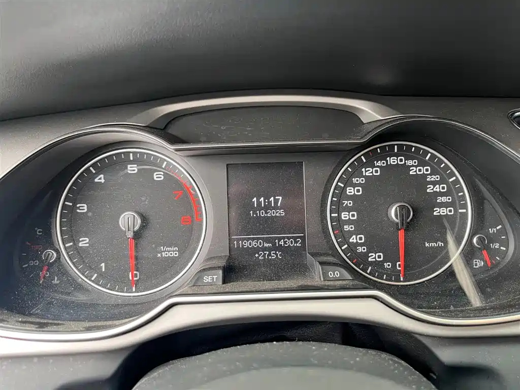 AUDI A4L 2015