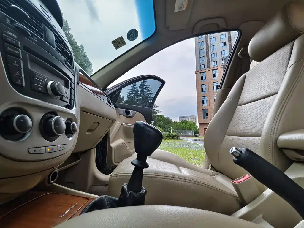 BUICK EXCELLE 2011