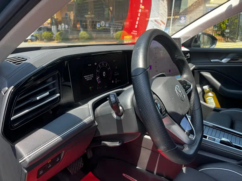 VOLKSWAGEN MAGOTAN 2024