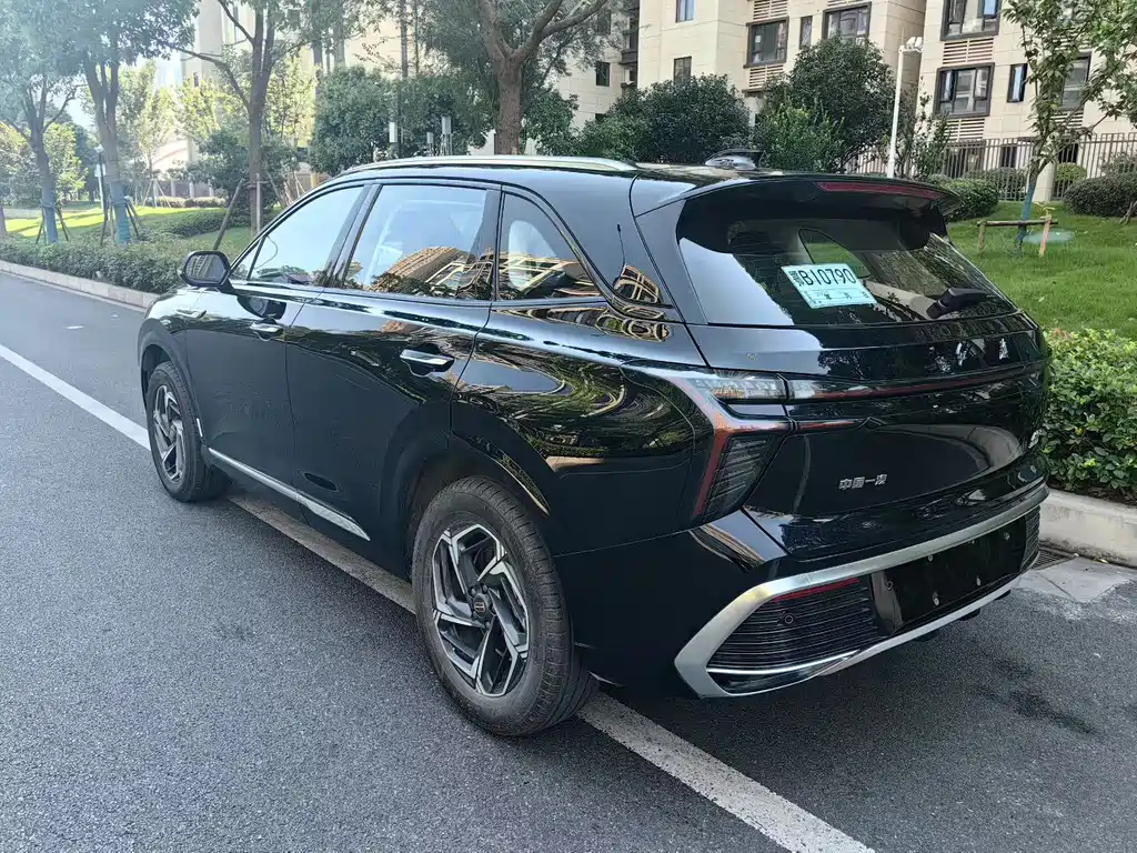 HONGQI HS3 2024