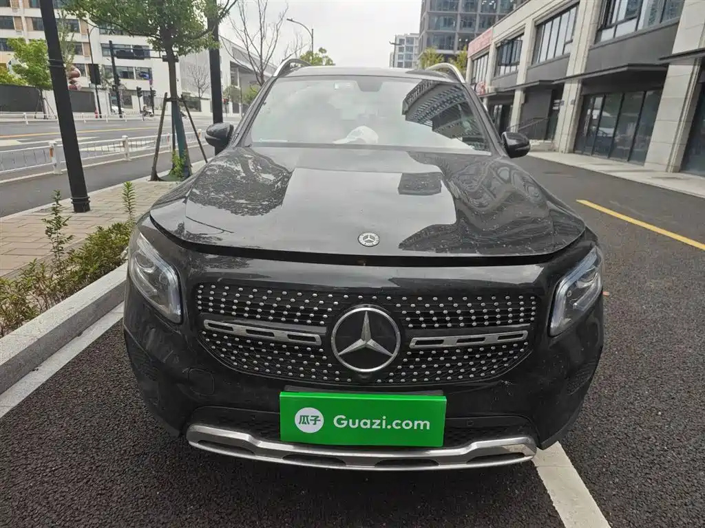 MERCEDES BENZ GLB 2021