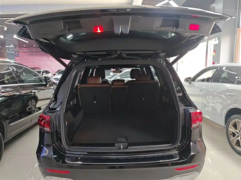 MERCEDES BENZ GLB 2021