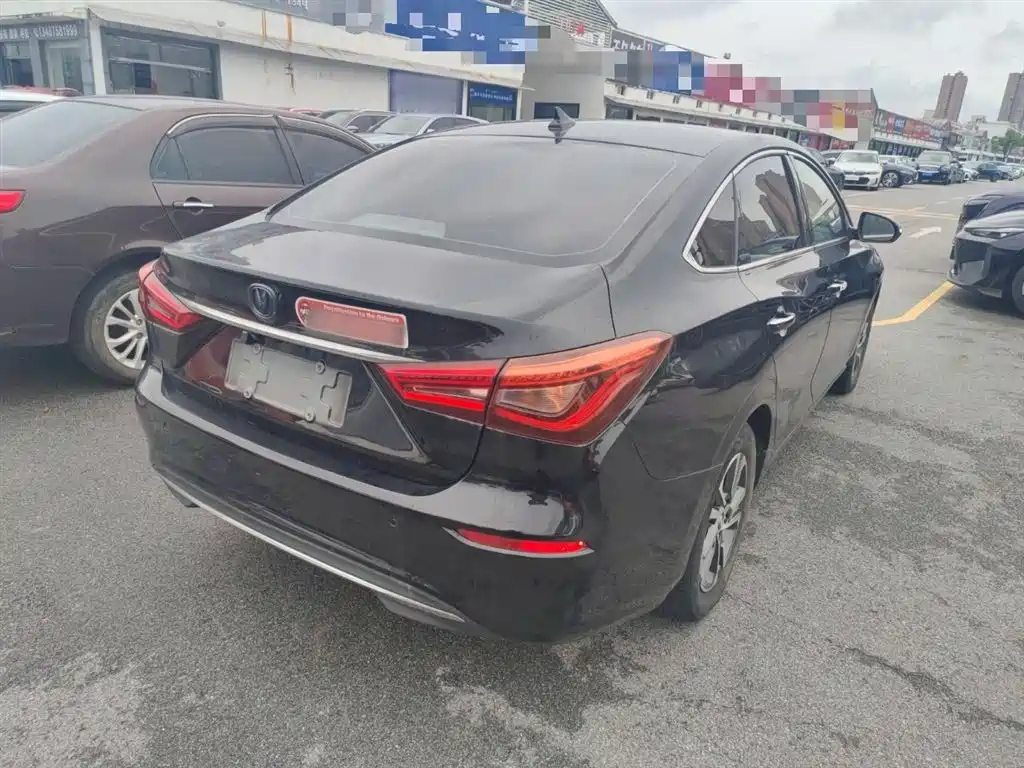 CHANGAN EADO 2018