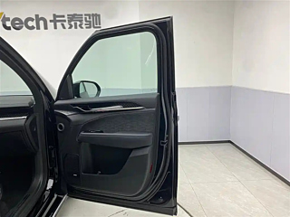 ZEEKR 009  2024 YEAR  SEATS  EDITION 108KWH 2024