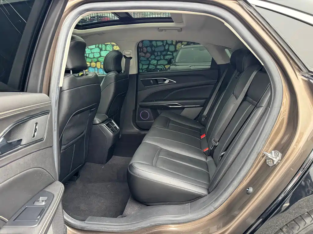 FORD TAURUS 2015