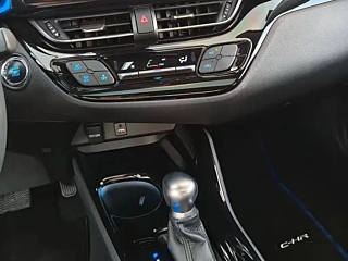 TOYOTA C-HR  2021 YEAR 2.0L DELUXE EDITION 2021
