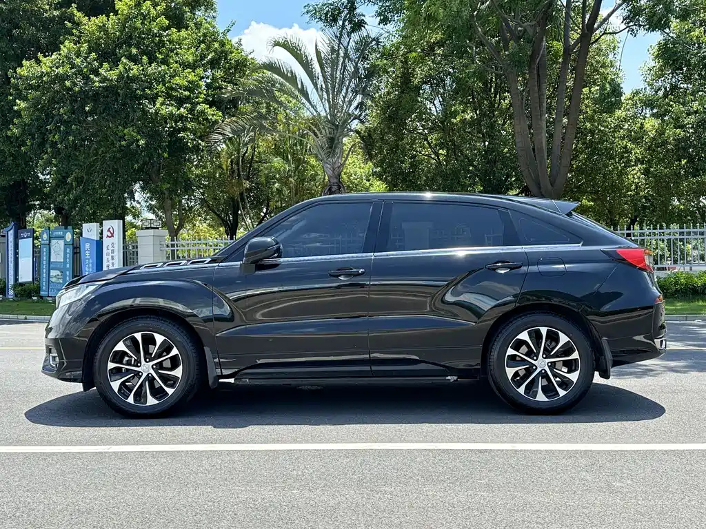 HONDA AVANCIER 2019