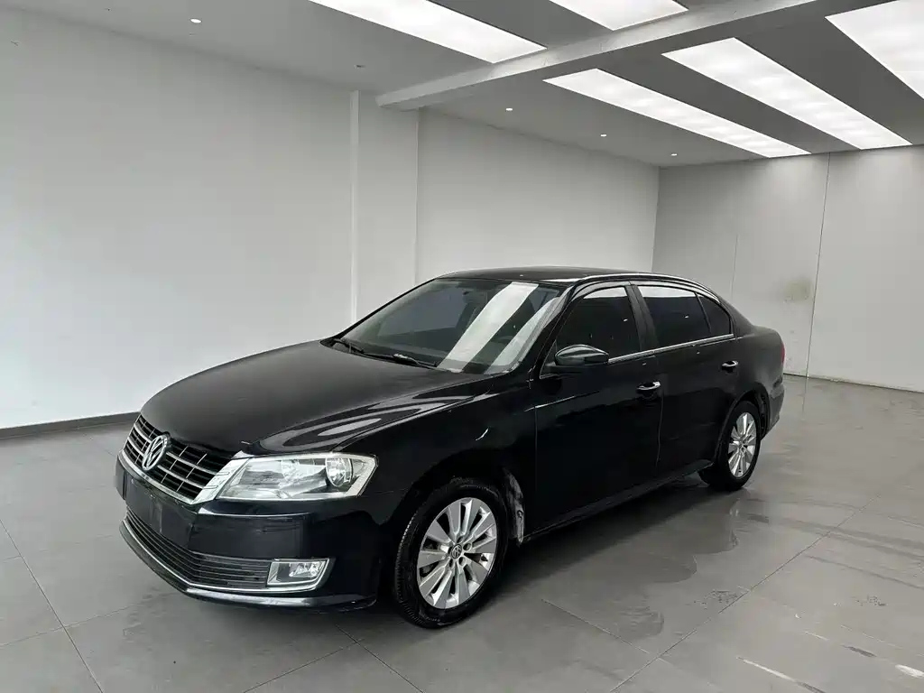 Аукционный лист VOLKSWAGEN LAVIDA 2013