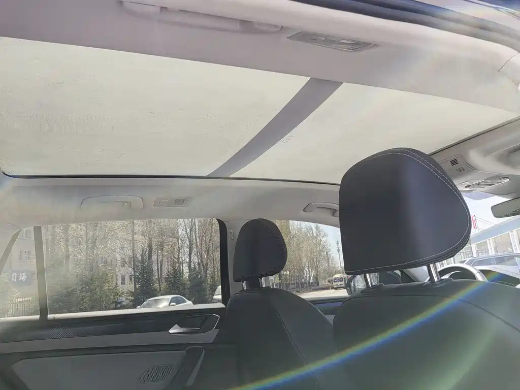 VOLKSWAGEN TAYRON 2022