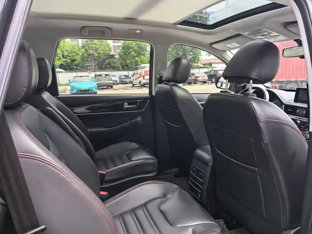 DONGFENG FORTHING SX6 2019