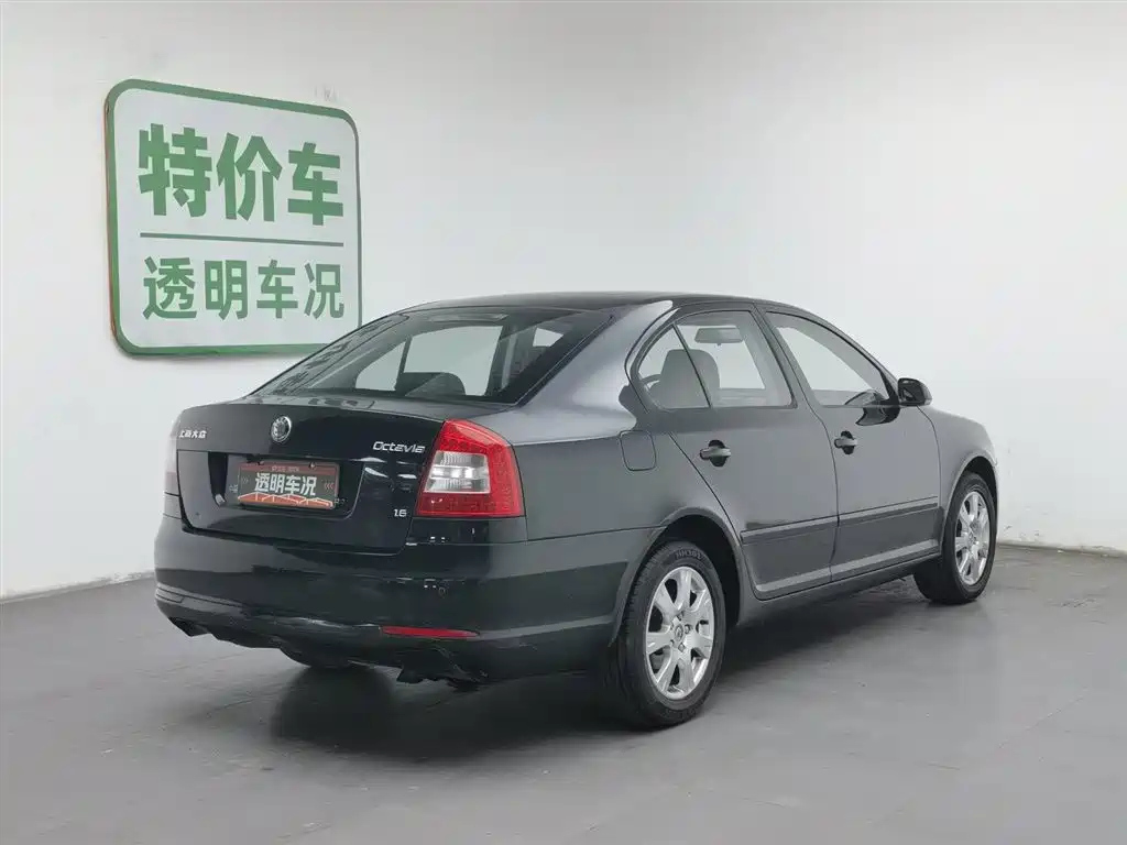 SKODA OCTAVIA 2010