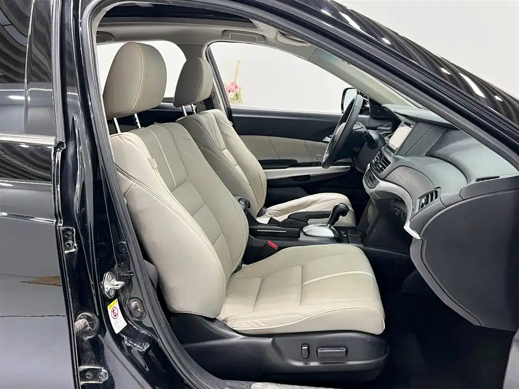 HONDA CROSSTOUR 2014