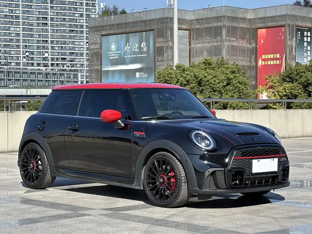 MINI JCW 2022