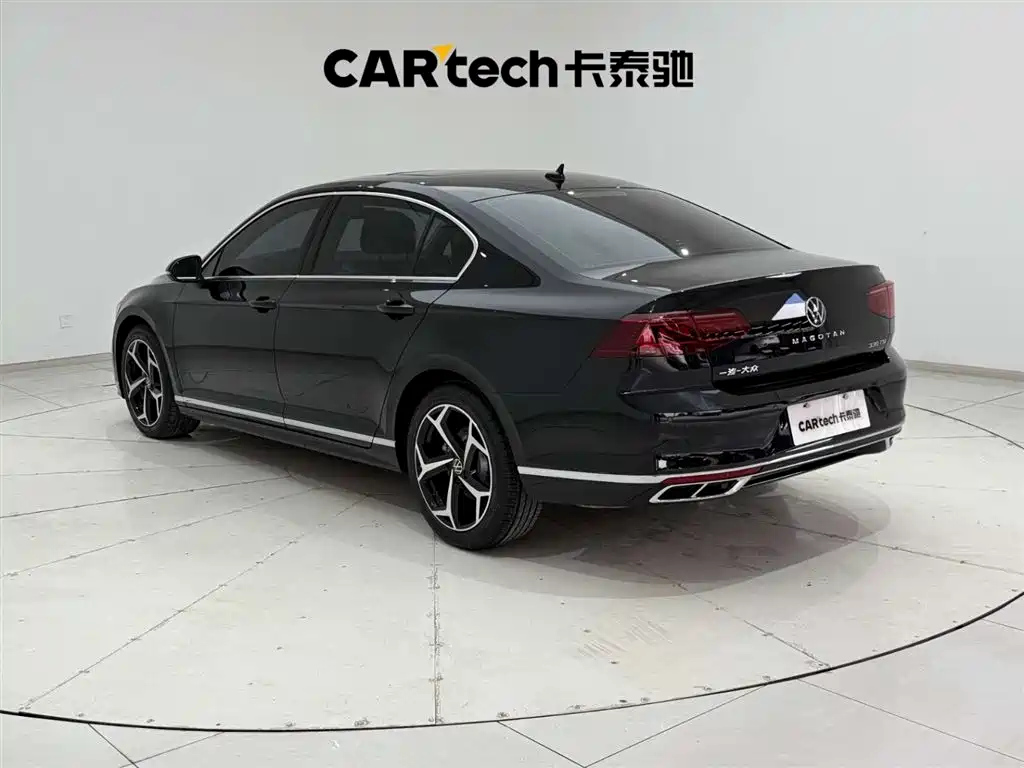 VOLKSWAGEN MAGOTAN 2023