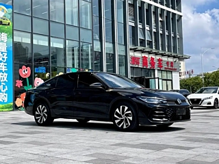 VOLKSWAGEN PASSAT 2025