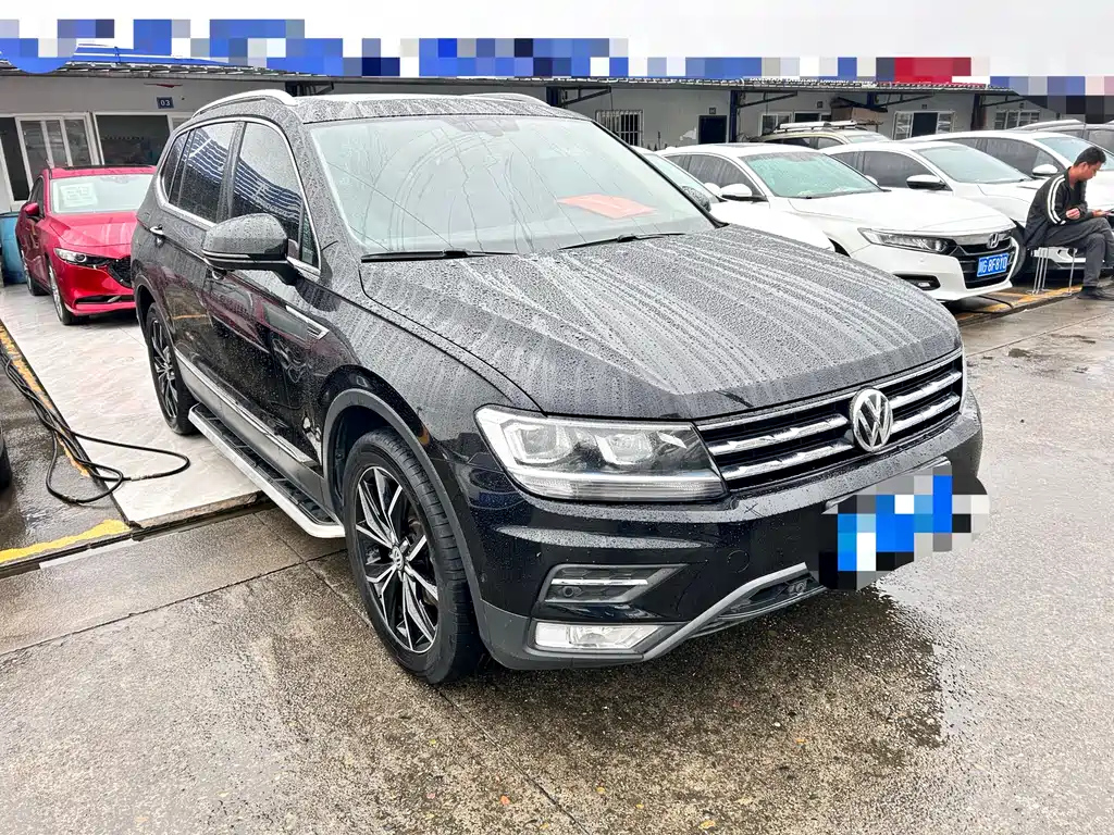 VOLKSWAGEN TIGUAN L 2020