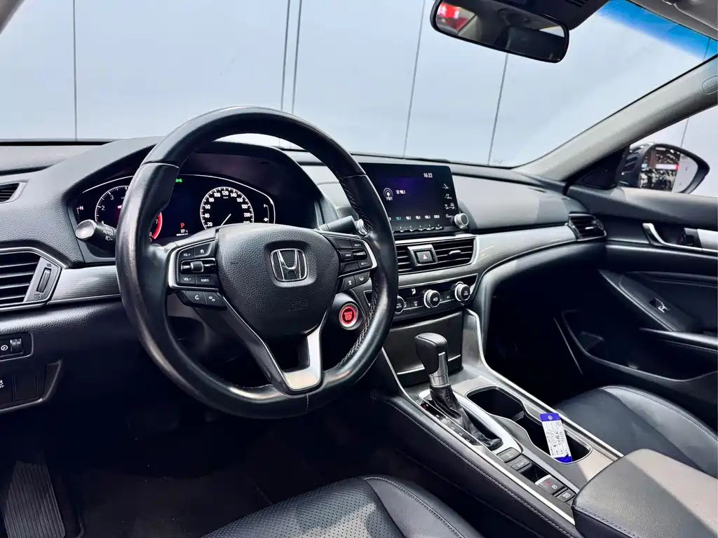 HONDA ACCORD 2018