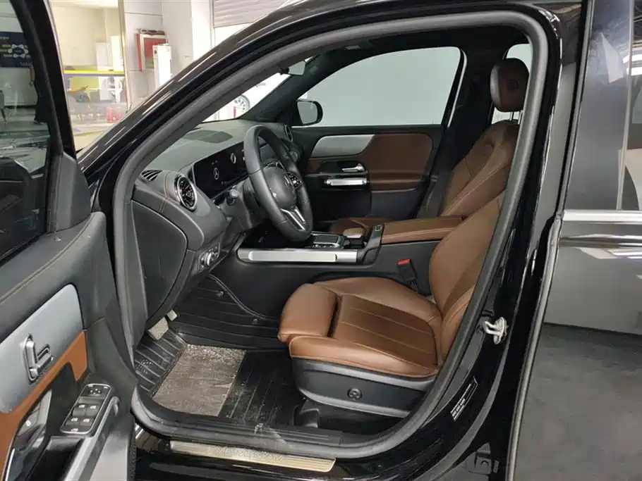 MERCEDES BENZ GLB 2020