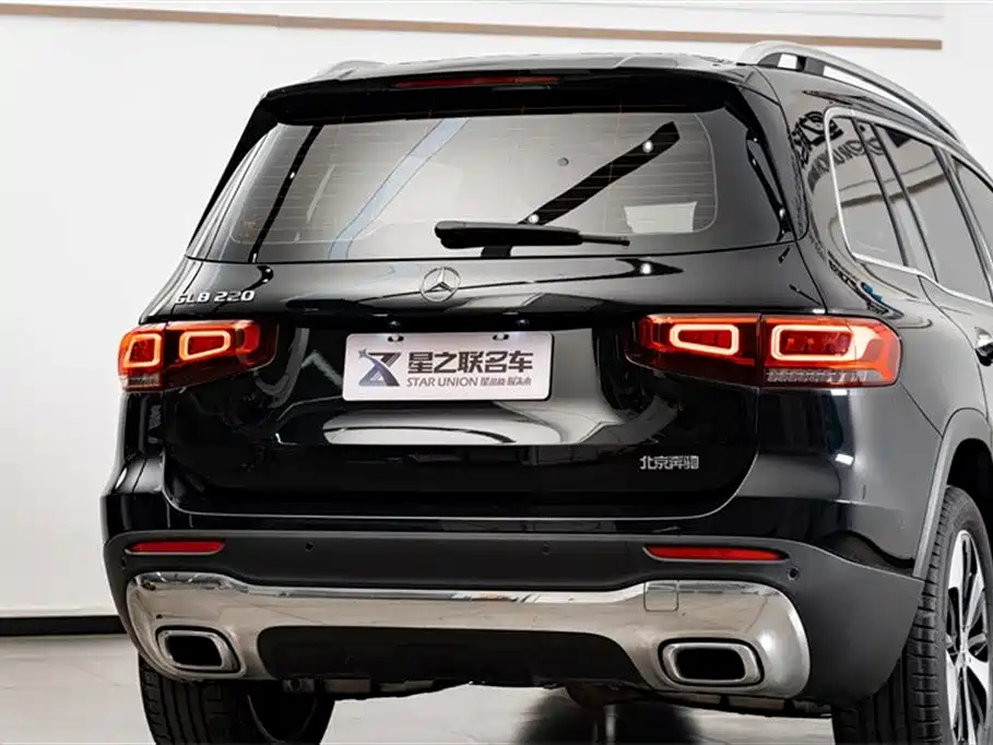 MERCEDES BENZ GLB 2023