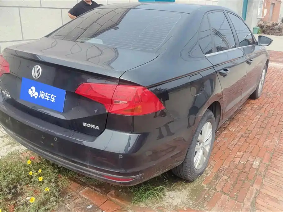 VOLKSWAGEN BORA 2018