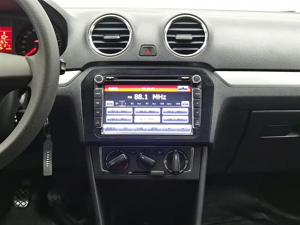 VOLKSWAGEN JETTA 2016