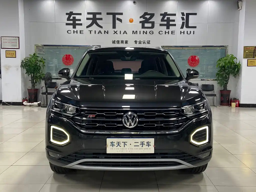 VOLKSWAGEN TAYRON 2019