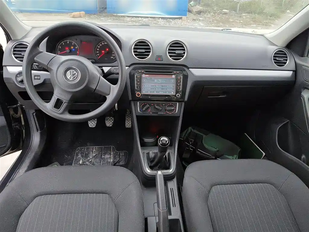 VOLKSWAGEN JETTA 2015