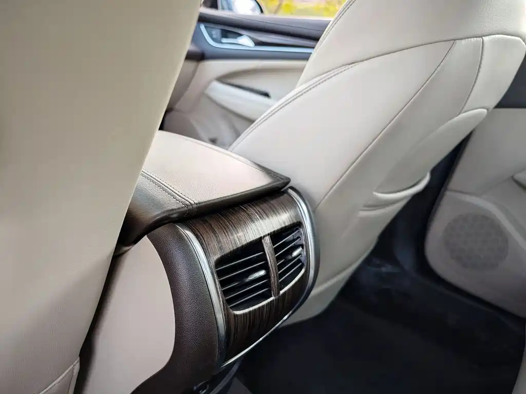 BUICK LACROSSE 2017
