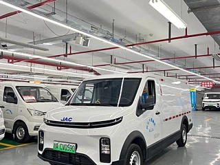 Заказать JAC VAN宝路
