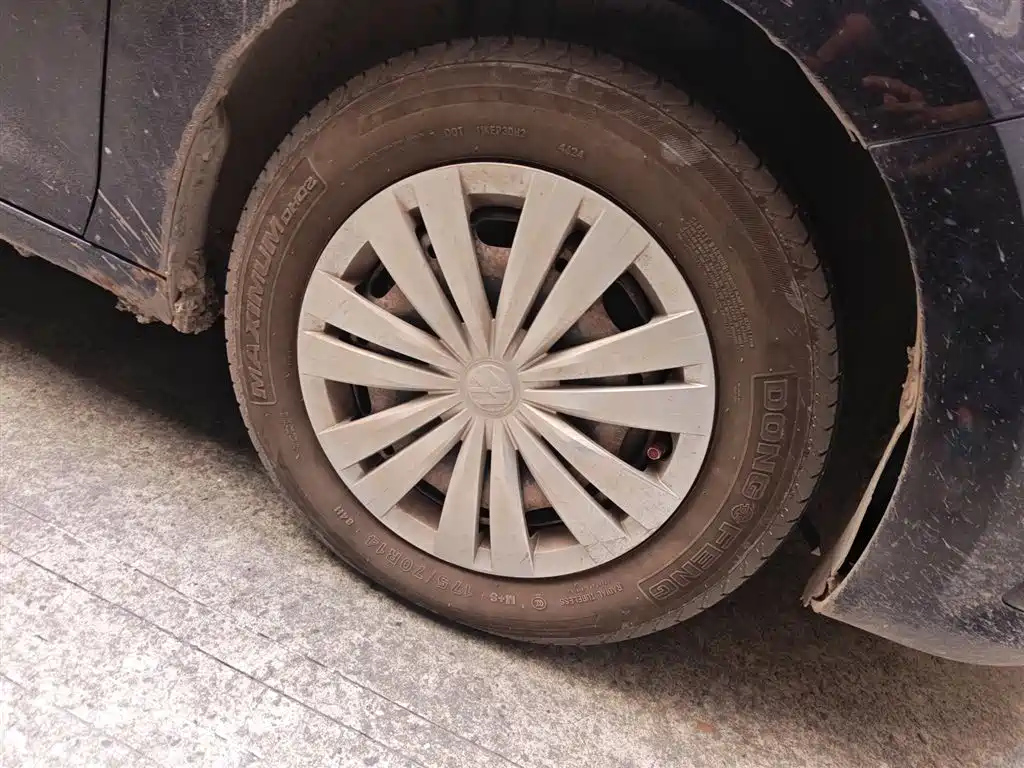 VOLKSWAGEN SANTANA 2016