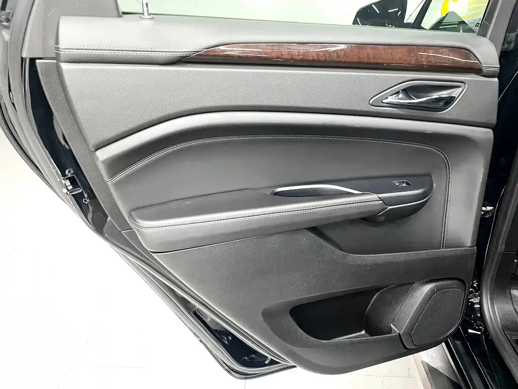 CADILLAC SRX 2015