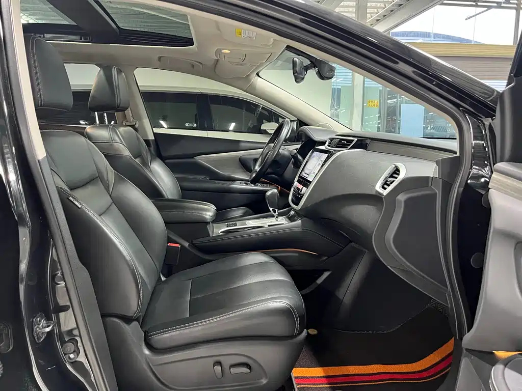 NISSAN MURANO 2019
