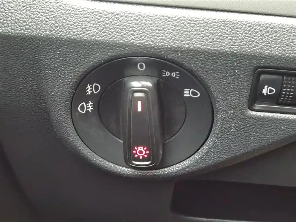 VOLKSWAGEN LAVIDA 2018