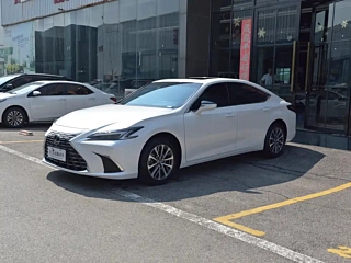 Заказать LEXUS ES