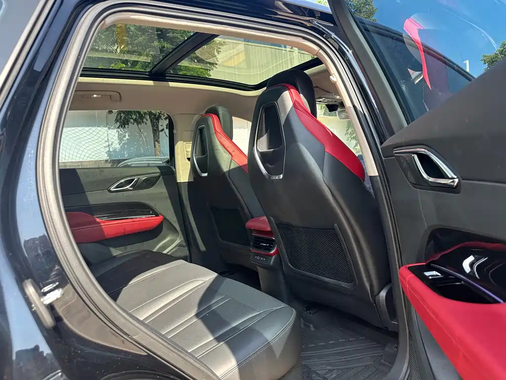 HONGQI HS3 2023