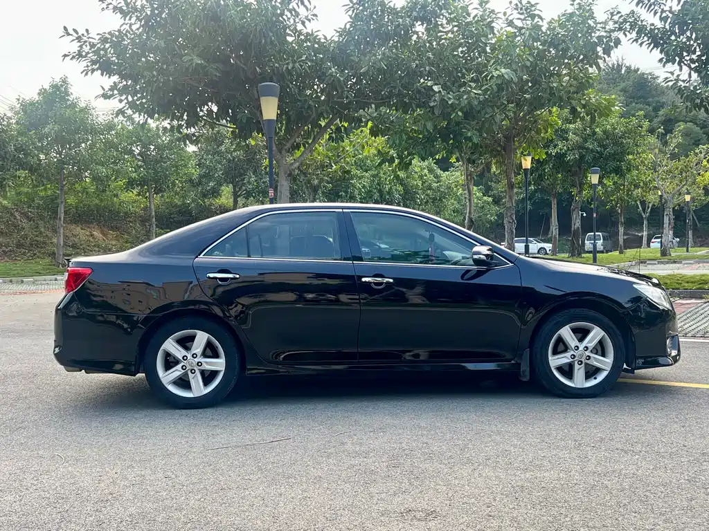 TOYOTA CAMRY 2012
