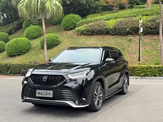 Заказать TOYOTA CROWN LUFANG