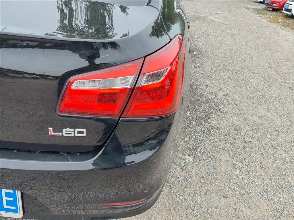 DONGFENG AEOLUS L60 2015