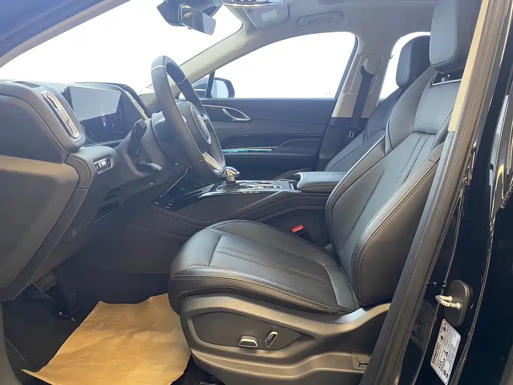 HONGQI HS3 PHEV 2024