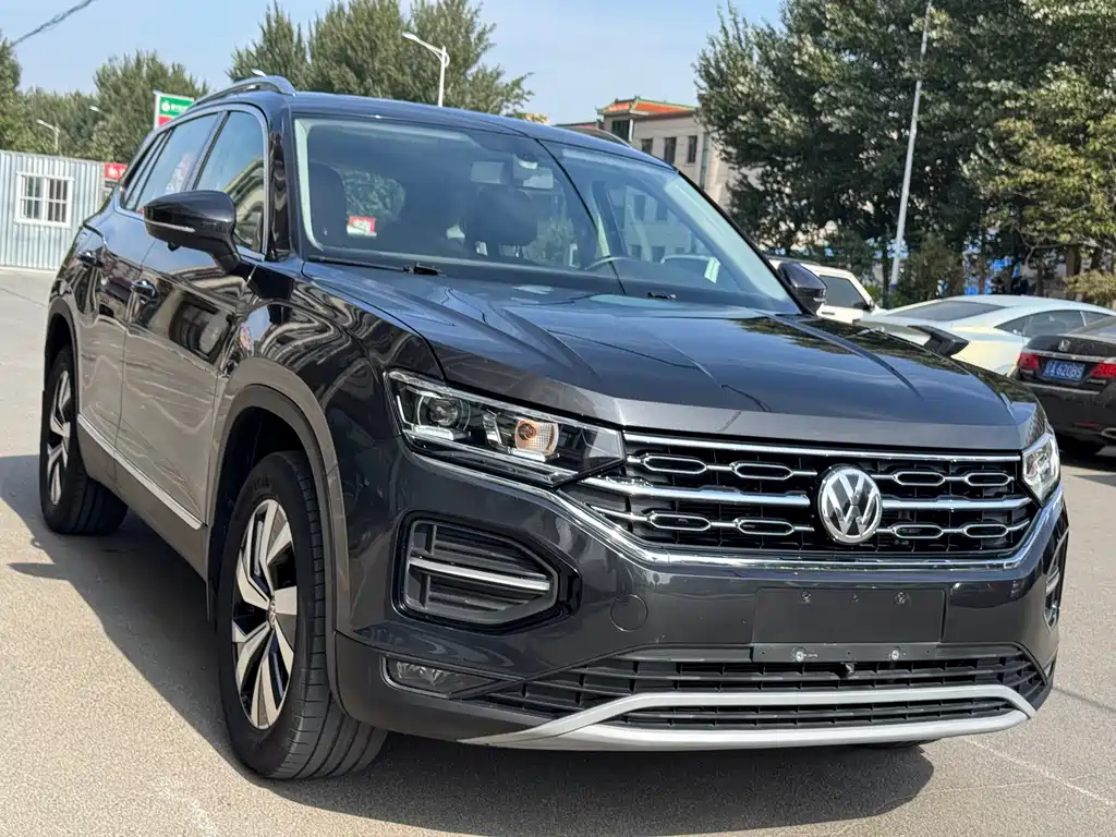 VOLKSWAGEN TAYRON 2019