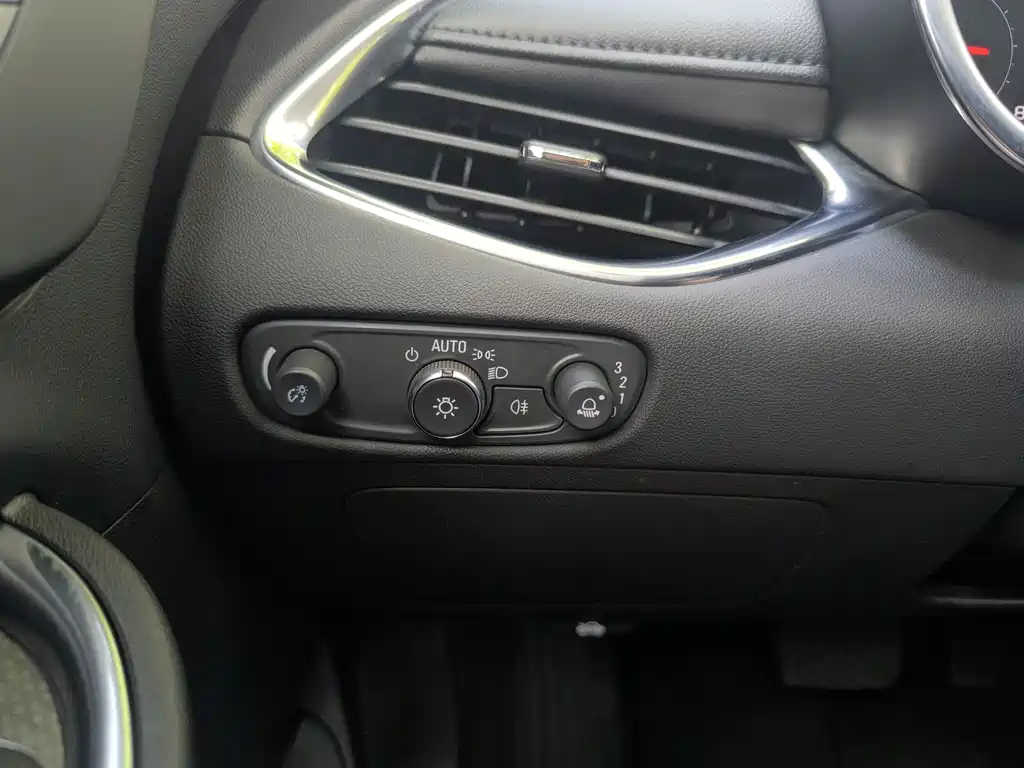 CHEVROLET MALIBU XL 2021