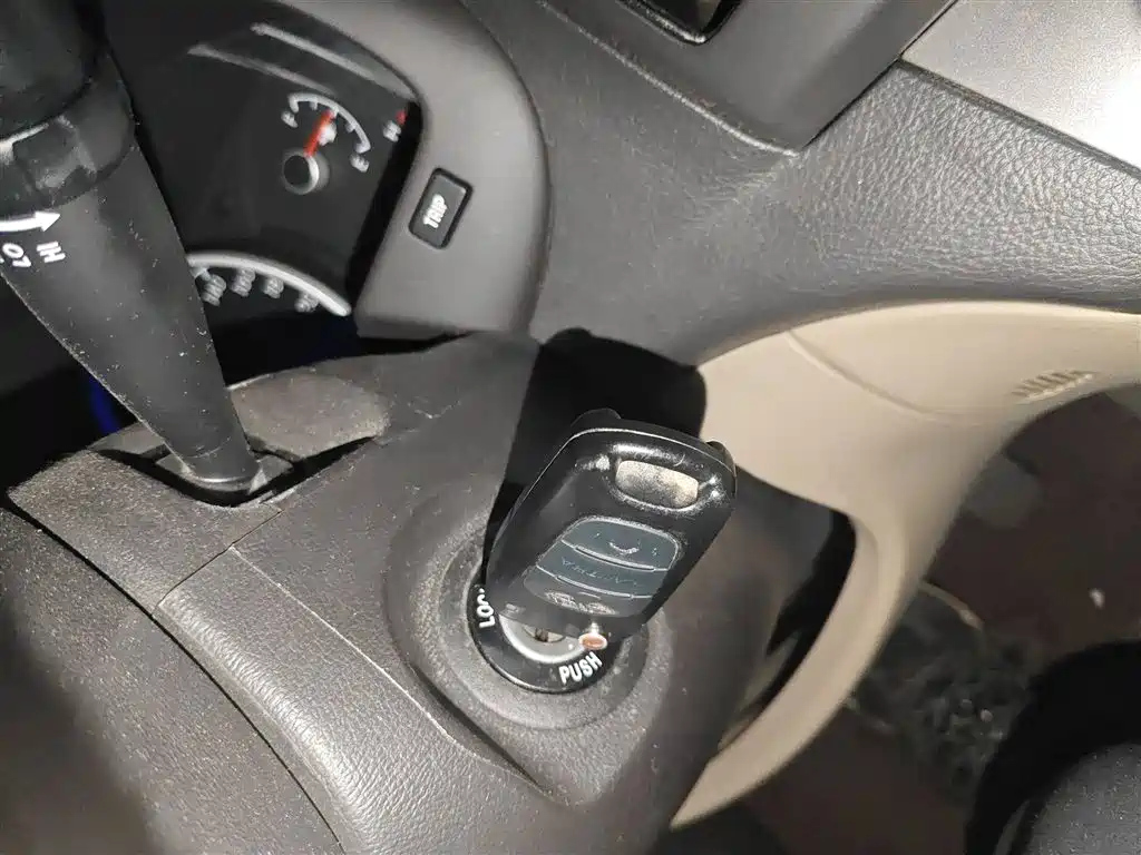 HYUNDAI CELESTA 2011