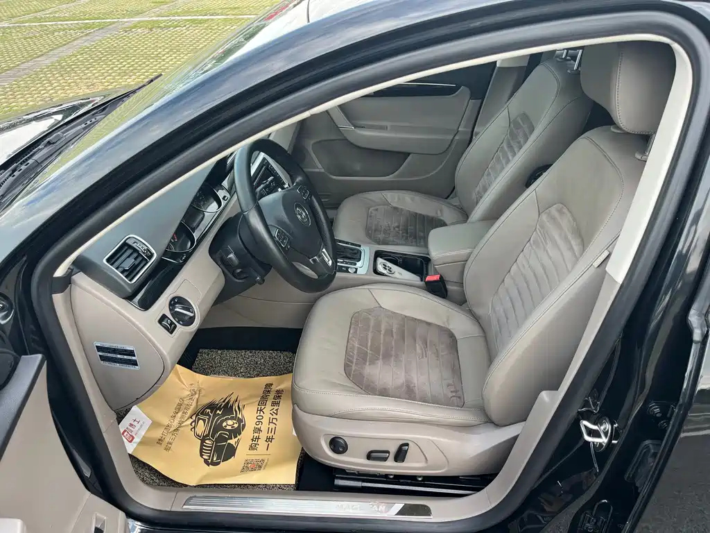 VOLKSWAGEN MAGOTAN 2015